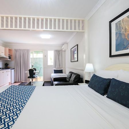 Toowong Central Motel Apartments Брісбен Екстер'єр фото