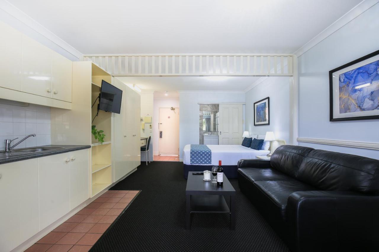 Toowong Central Motel Apartments Брісбен Екстер'єр фото