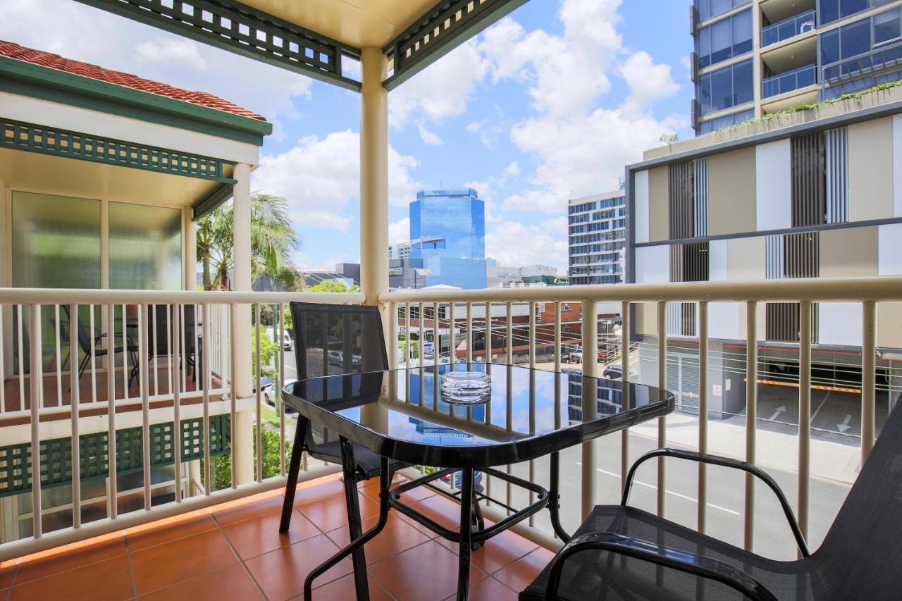 Toowong Central Motel Apartments Брісбен Екстер'єр фото